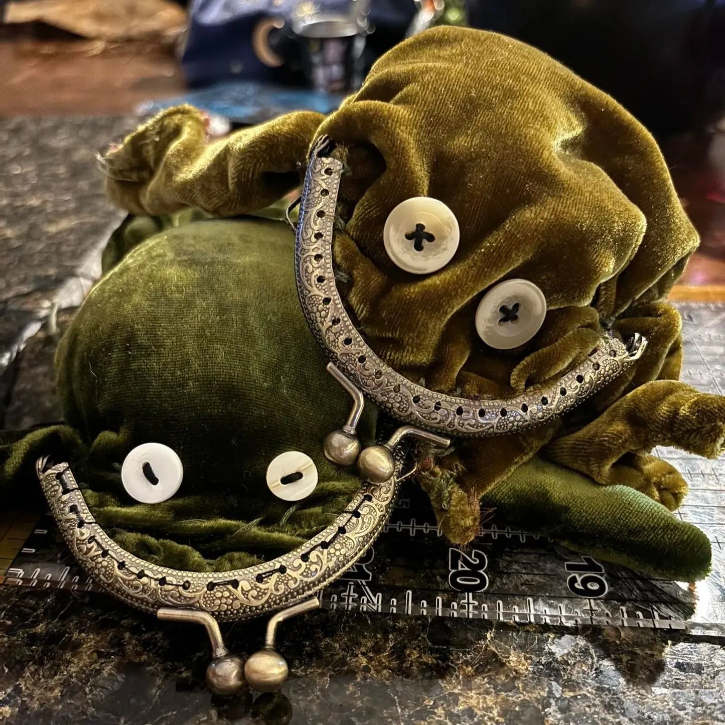 TAILEDEN™🐸👛Velvet, Frog Coin Purse